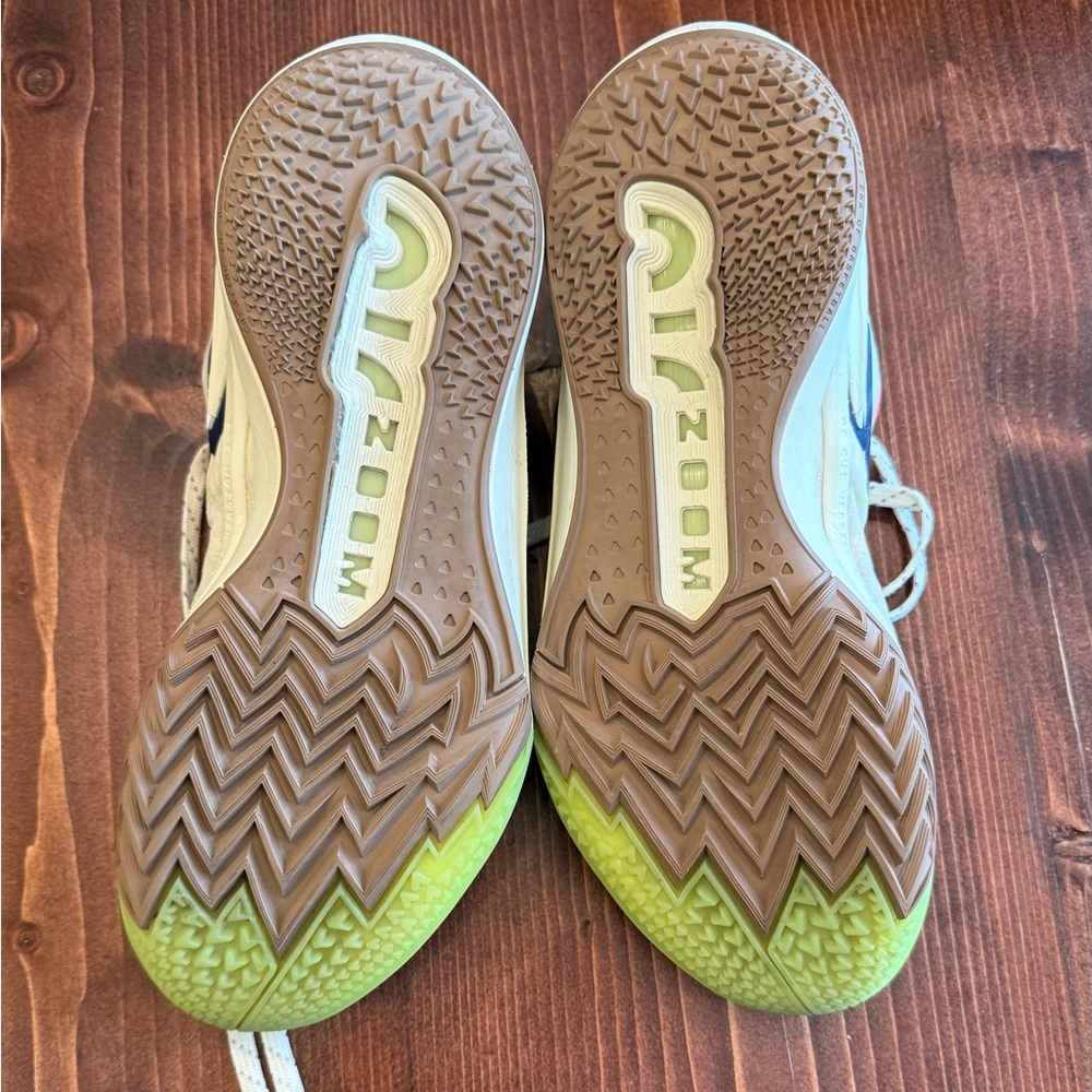 Nike Men’s GT Cuts 2 “Crosshairs” Basketball Shoes - Picture 4 of 6